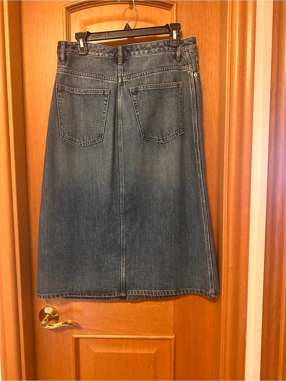 NWT Club Monaco Medium Wash Denim Midi Pencil Skirt Size 30